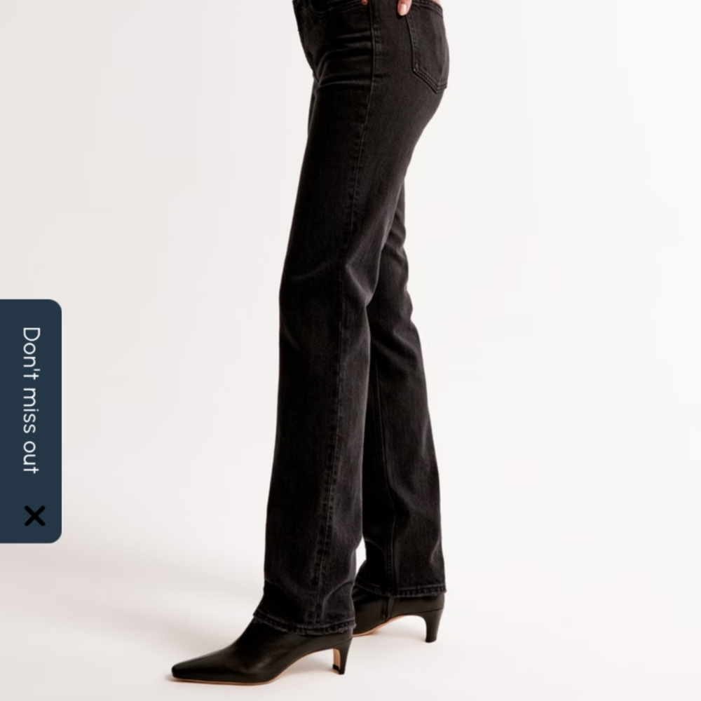 Abercrombie & Fitch Women's Black Mid-Rise 90's Straight Jeans